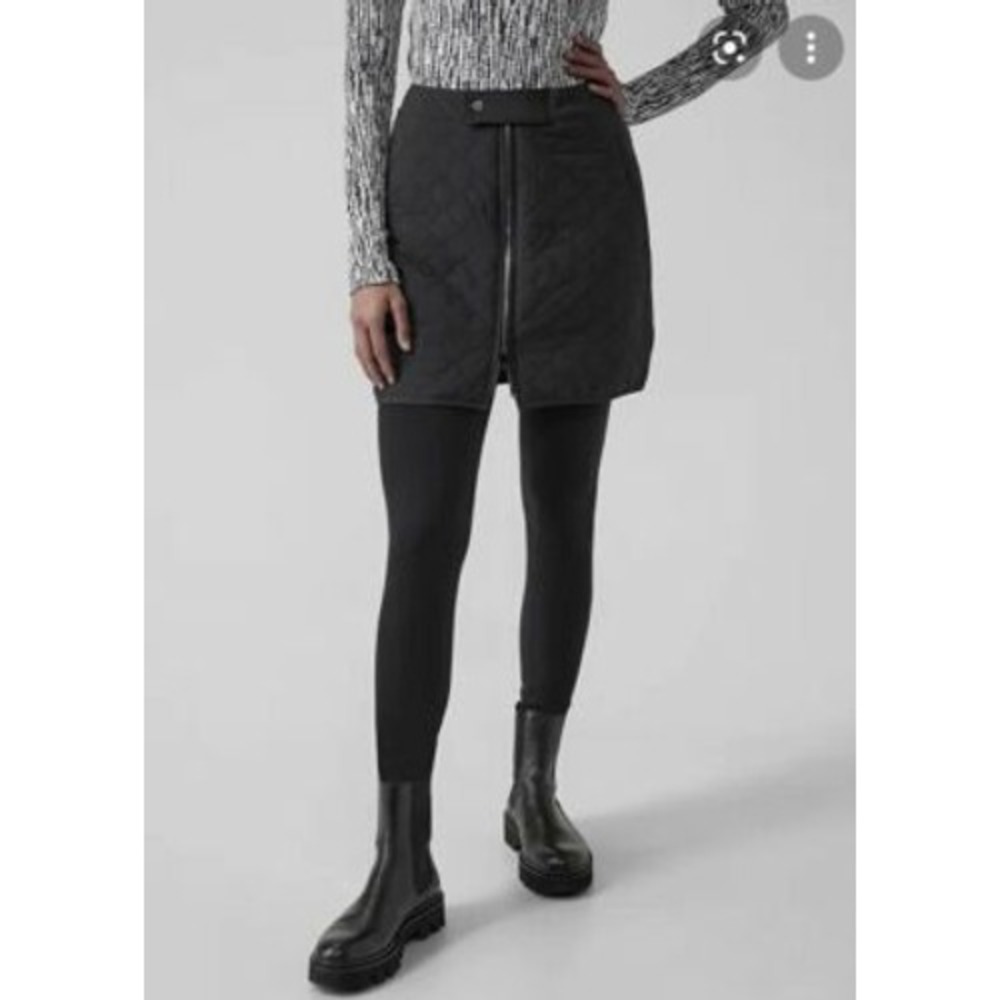 Athleta Apres Ski Skirt Women's 8 Black Quilted Insulated Zip Front NWT